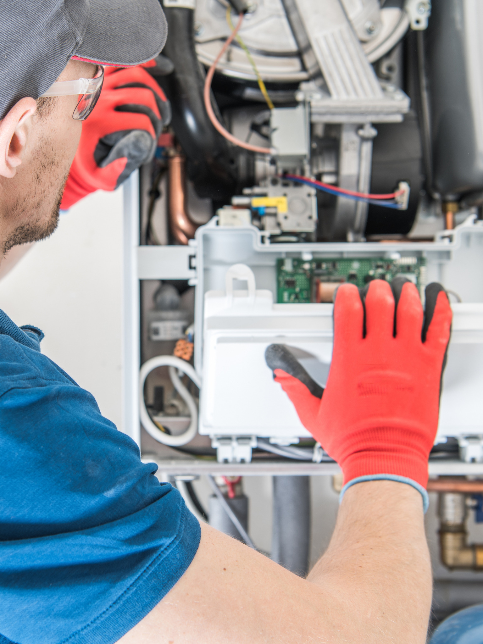 gas safe engineer near me Harrietsham, ME17